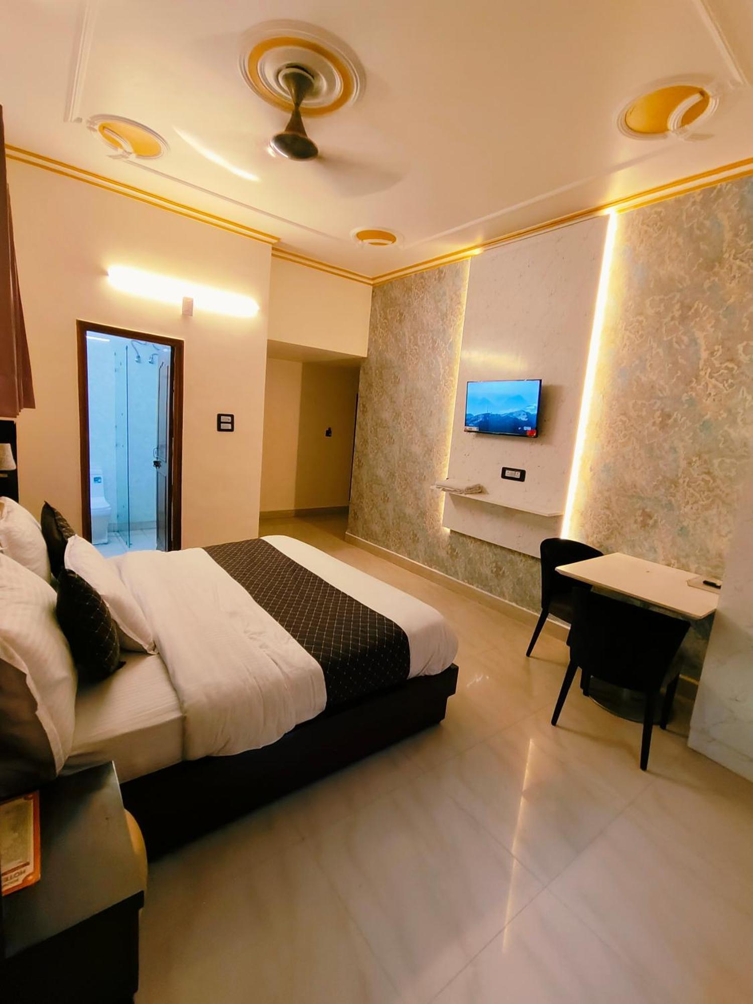 Hotel New Imperial Ghaziabád Exteriér fotografie