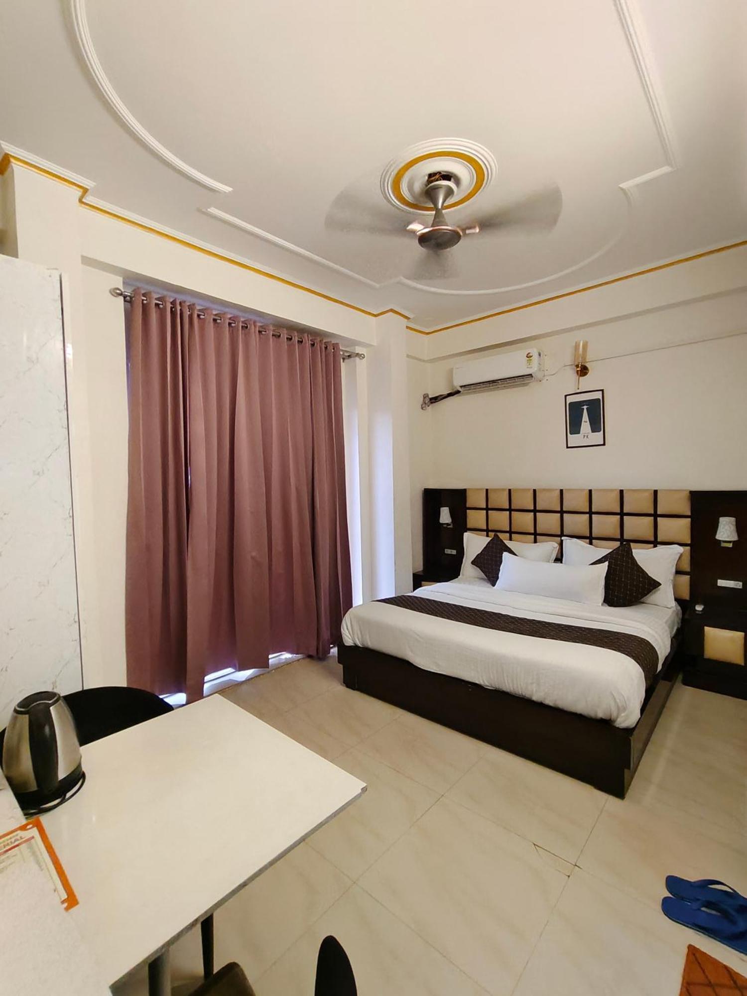 Hotel New Imperial Ghaziabád Exteriér fotografie